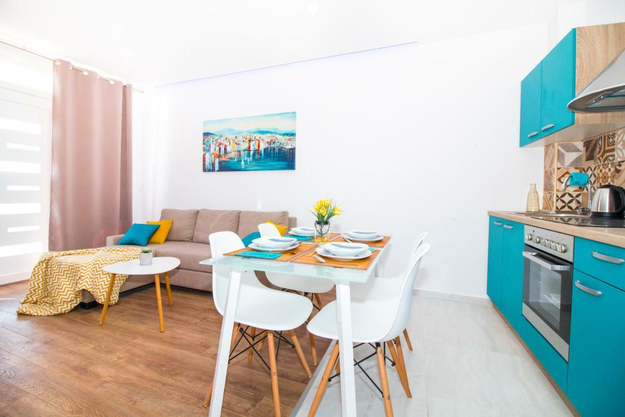 Blue Sun Apartments Kaštela Extérieur photo